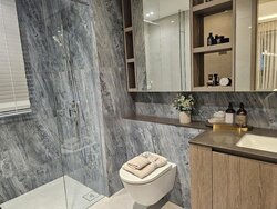 Lorong 8 Toa Payoh (D12), Condominium #457457201